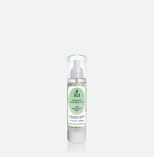 Sparkling Cucumber & Lily Travel Fine Fragrance Mist hover